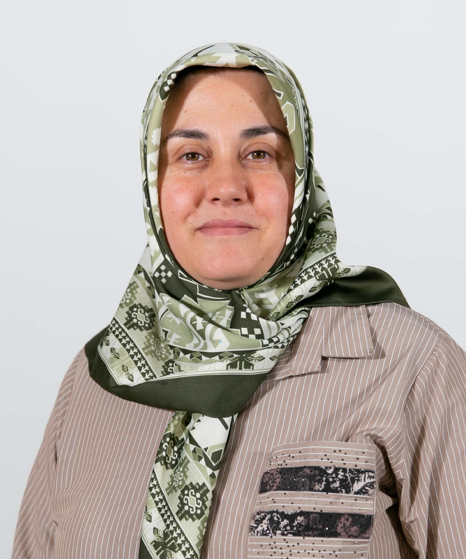 ASİYE ÖZEL ÇÖMEZ