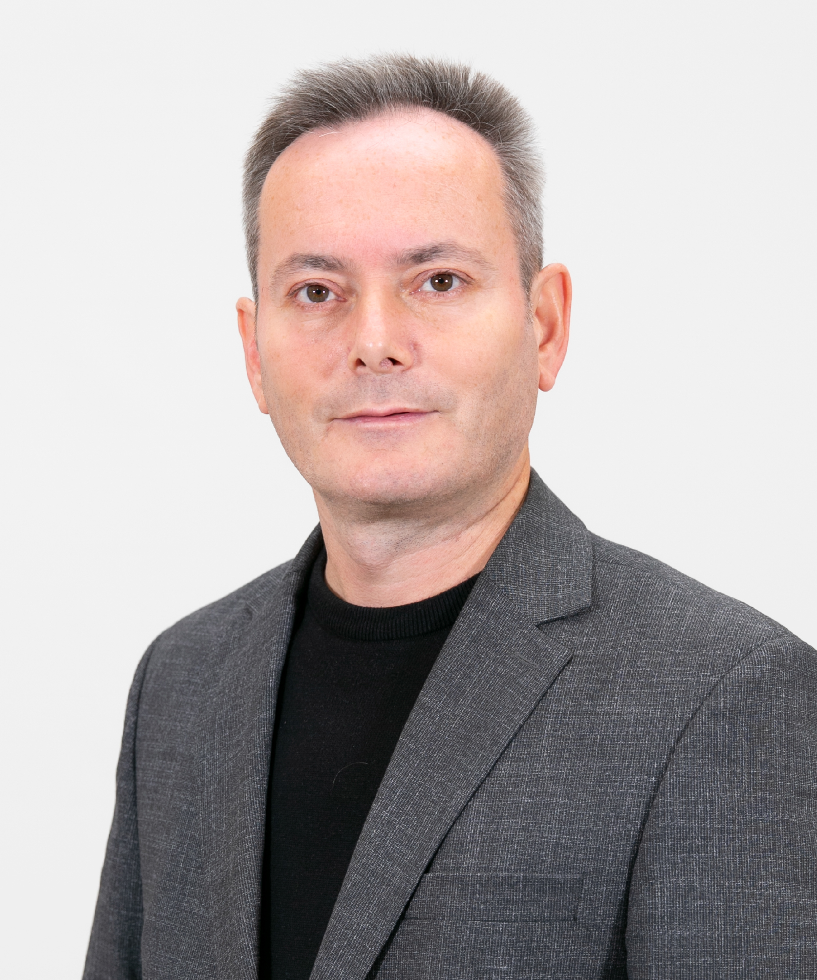 AHMET ÜSTÜN