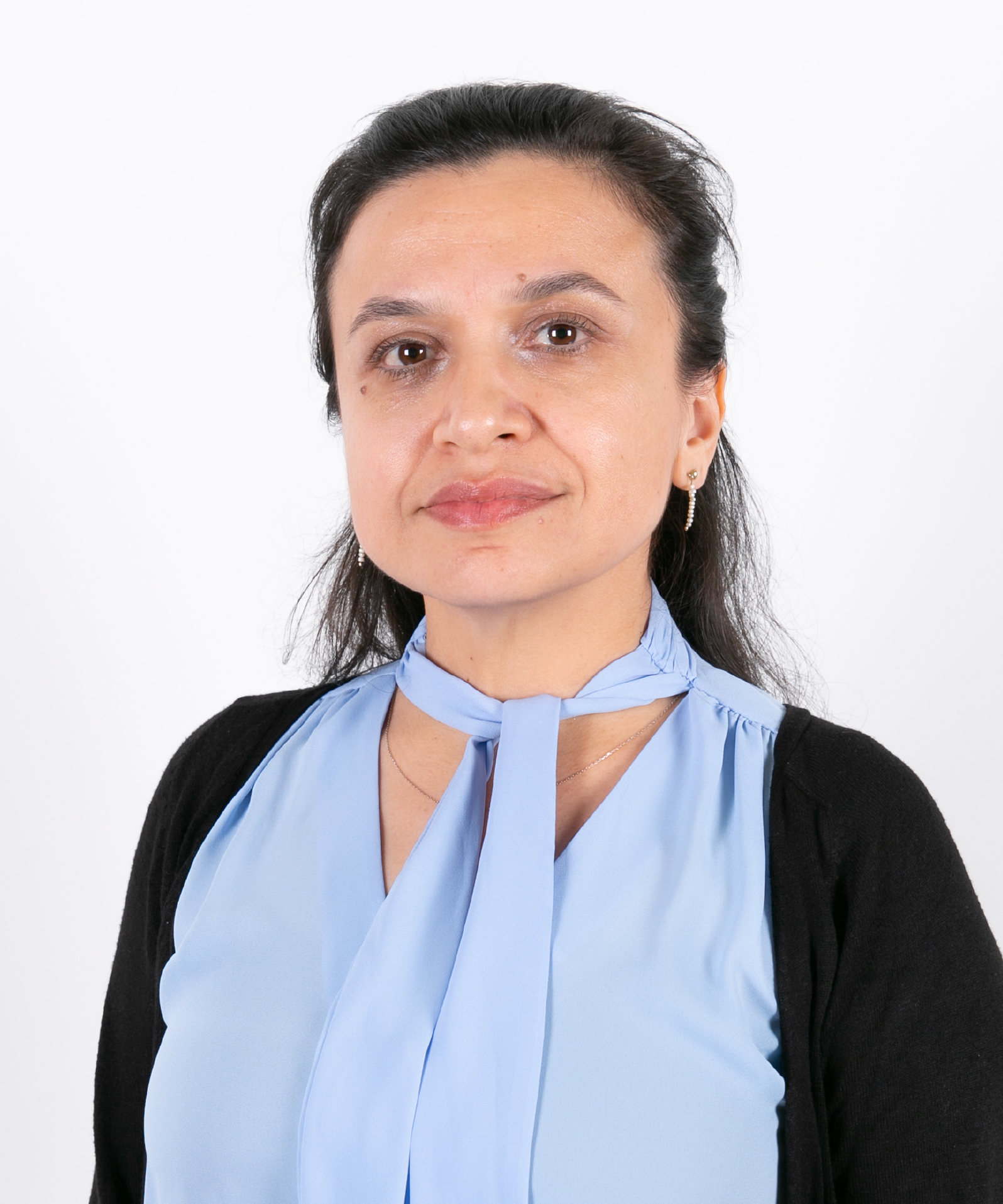 NEZİHE BAŞAK ERGİN