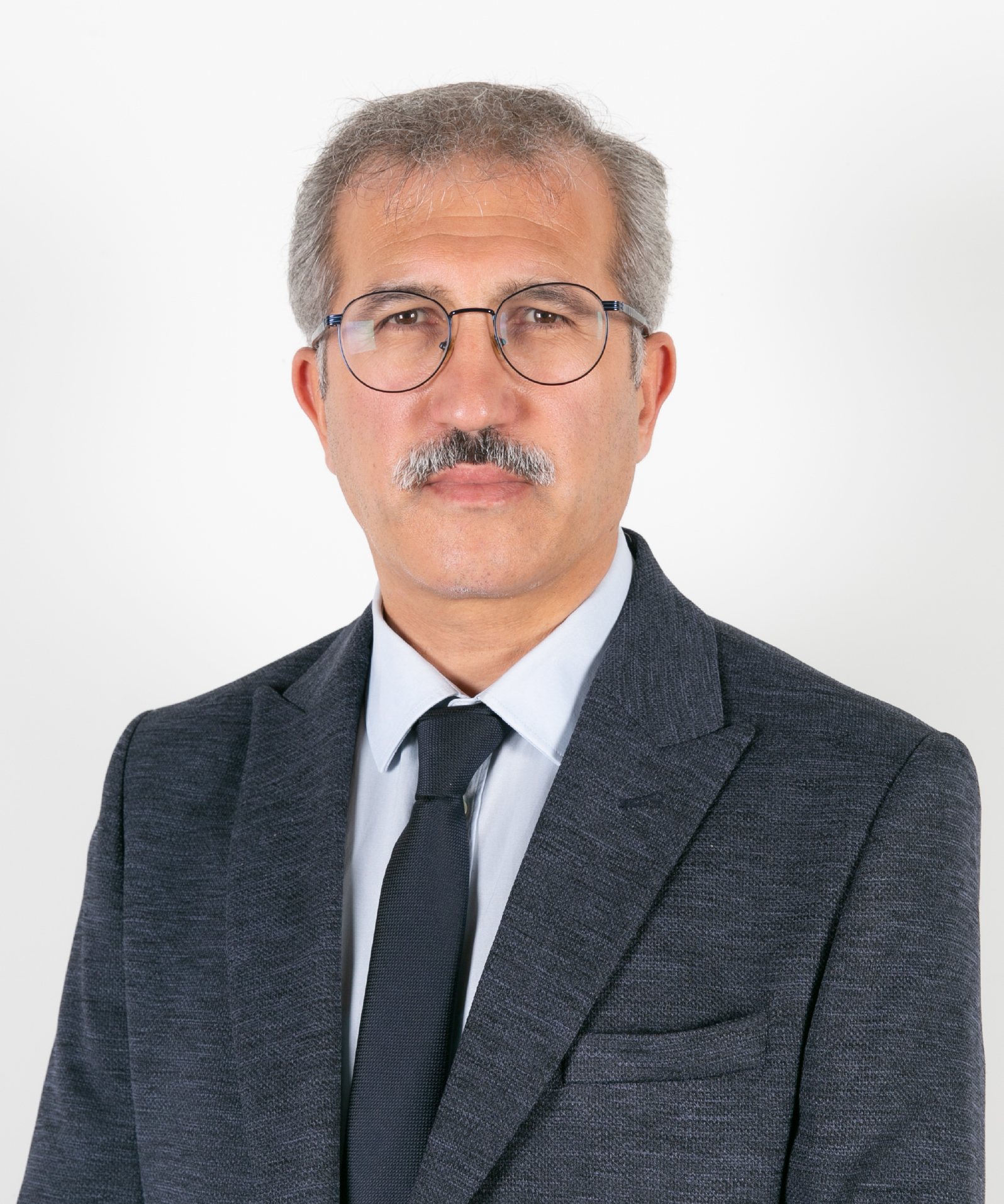 HÜSEYİN İZ