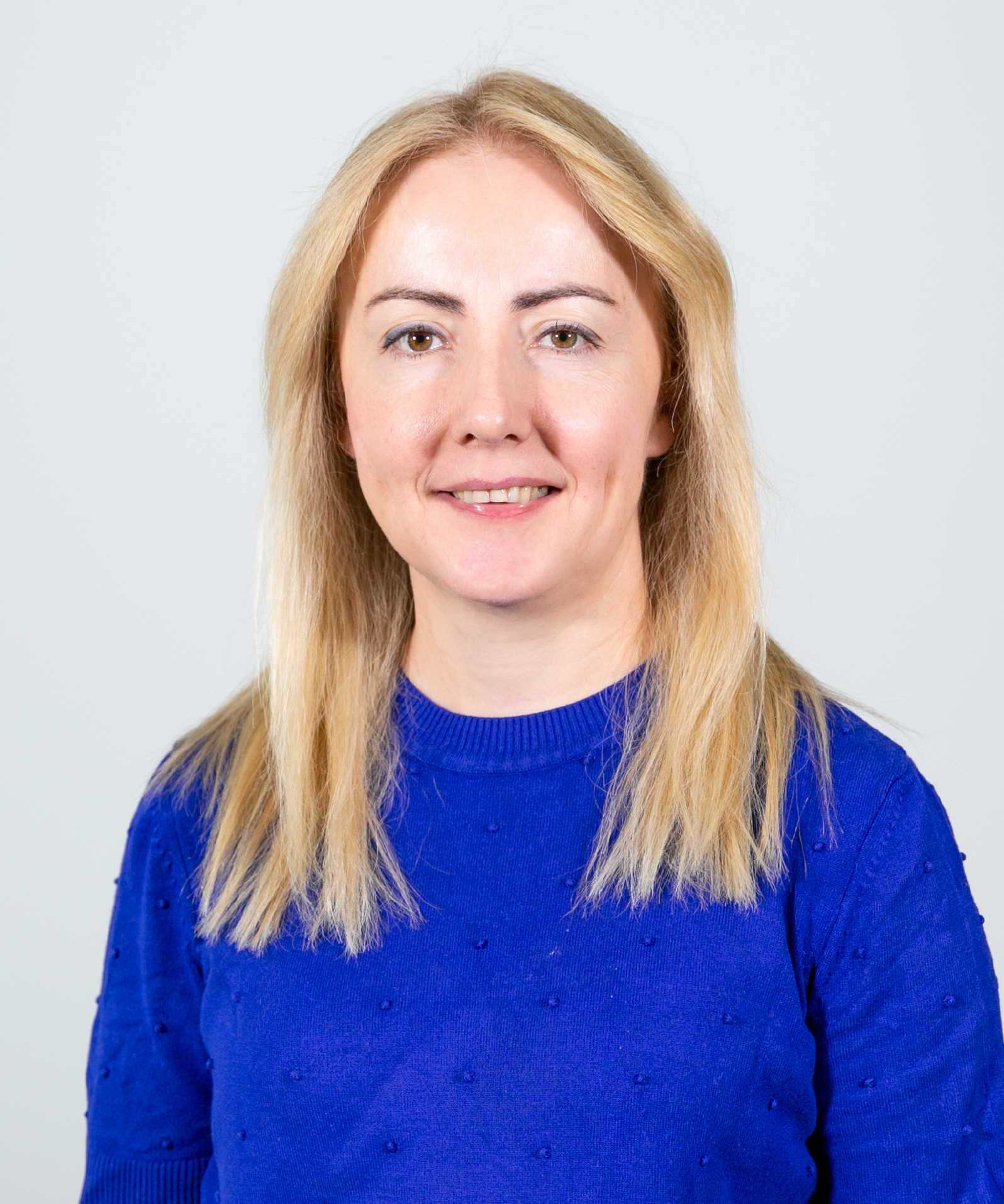 NADİDE HÜSNÜOĞLU