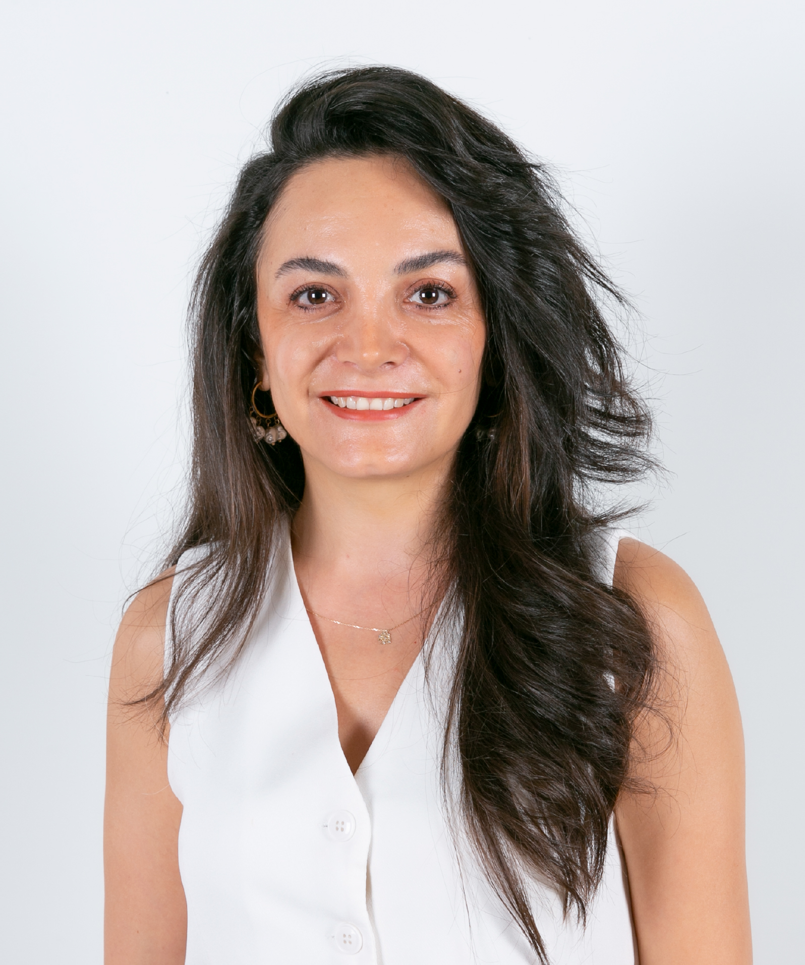 AYŞE GÜL AYHAN