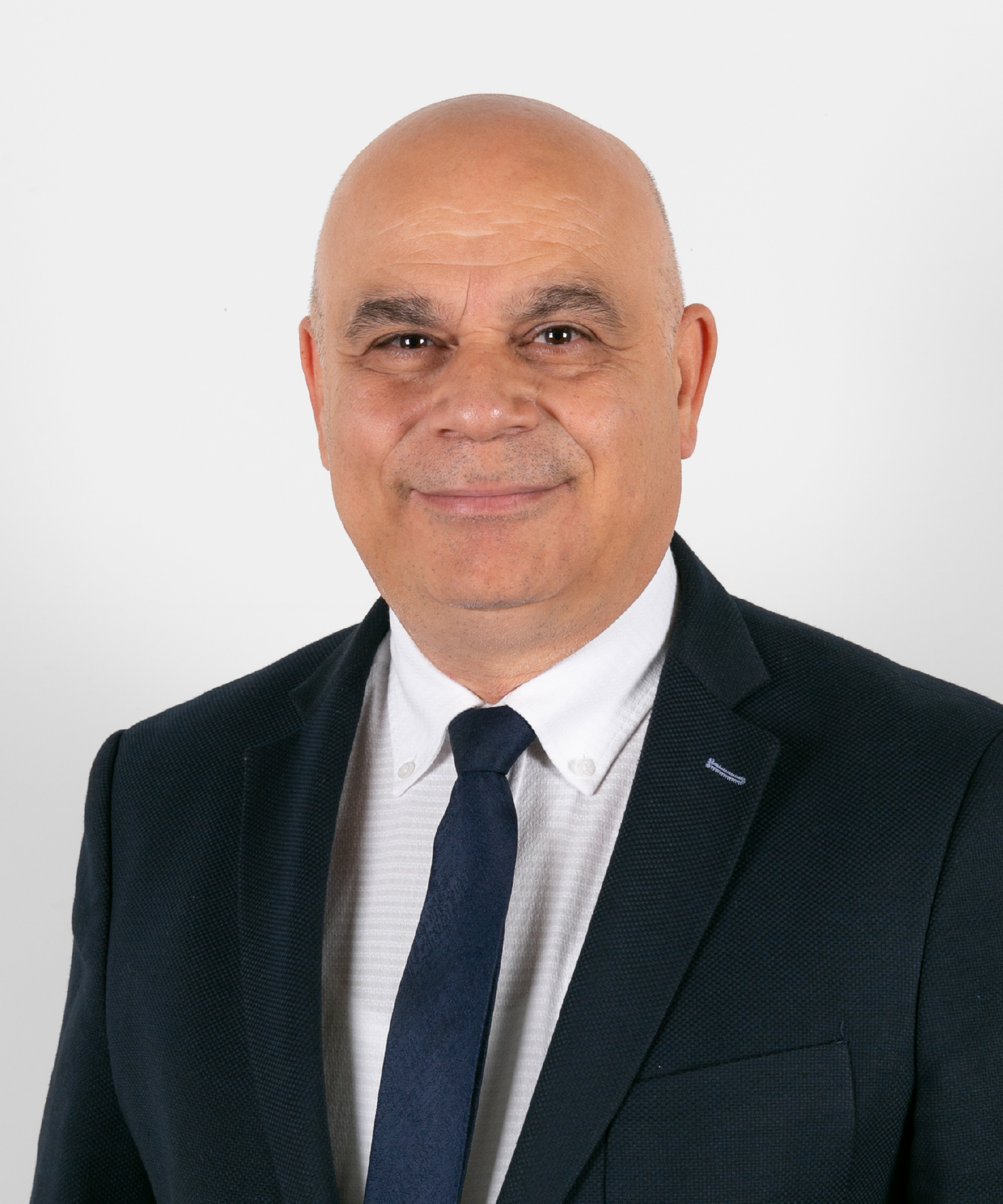 GÜVEN ÖZDEM