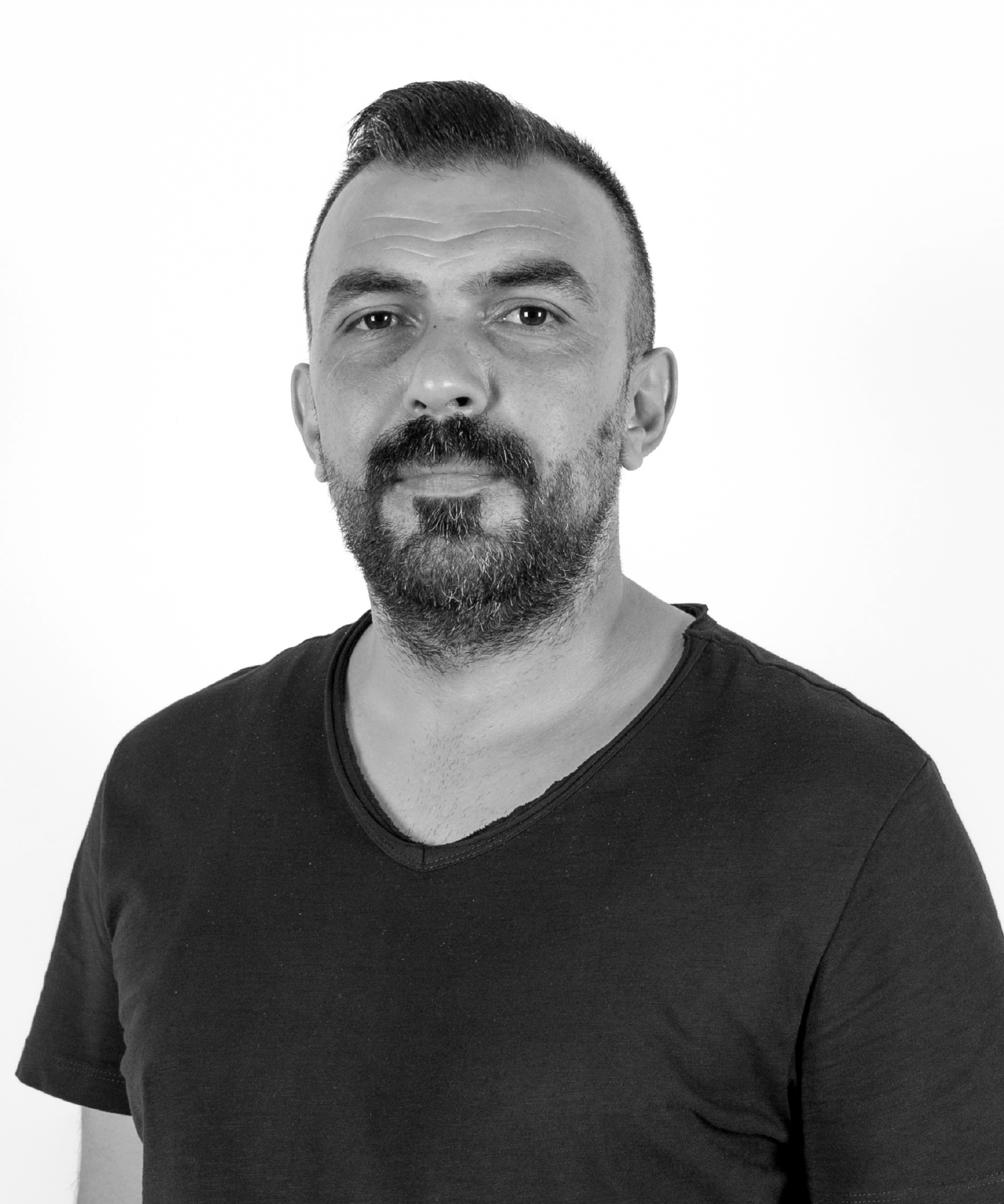 ALİ HACIKÖYLÜ