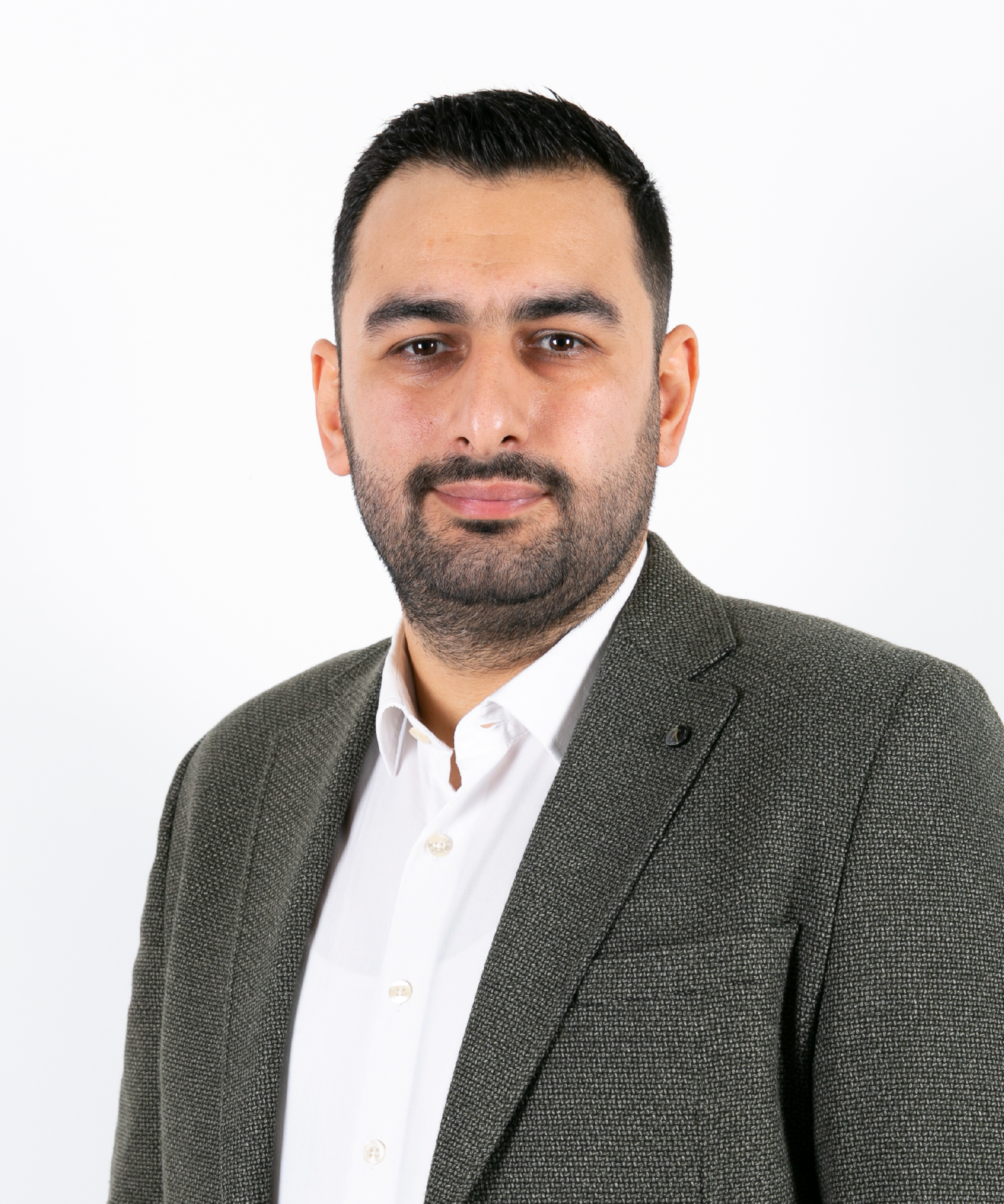 CÜNEYT AKTAŞ