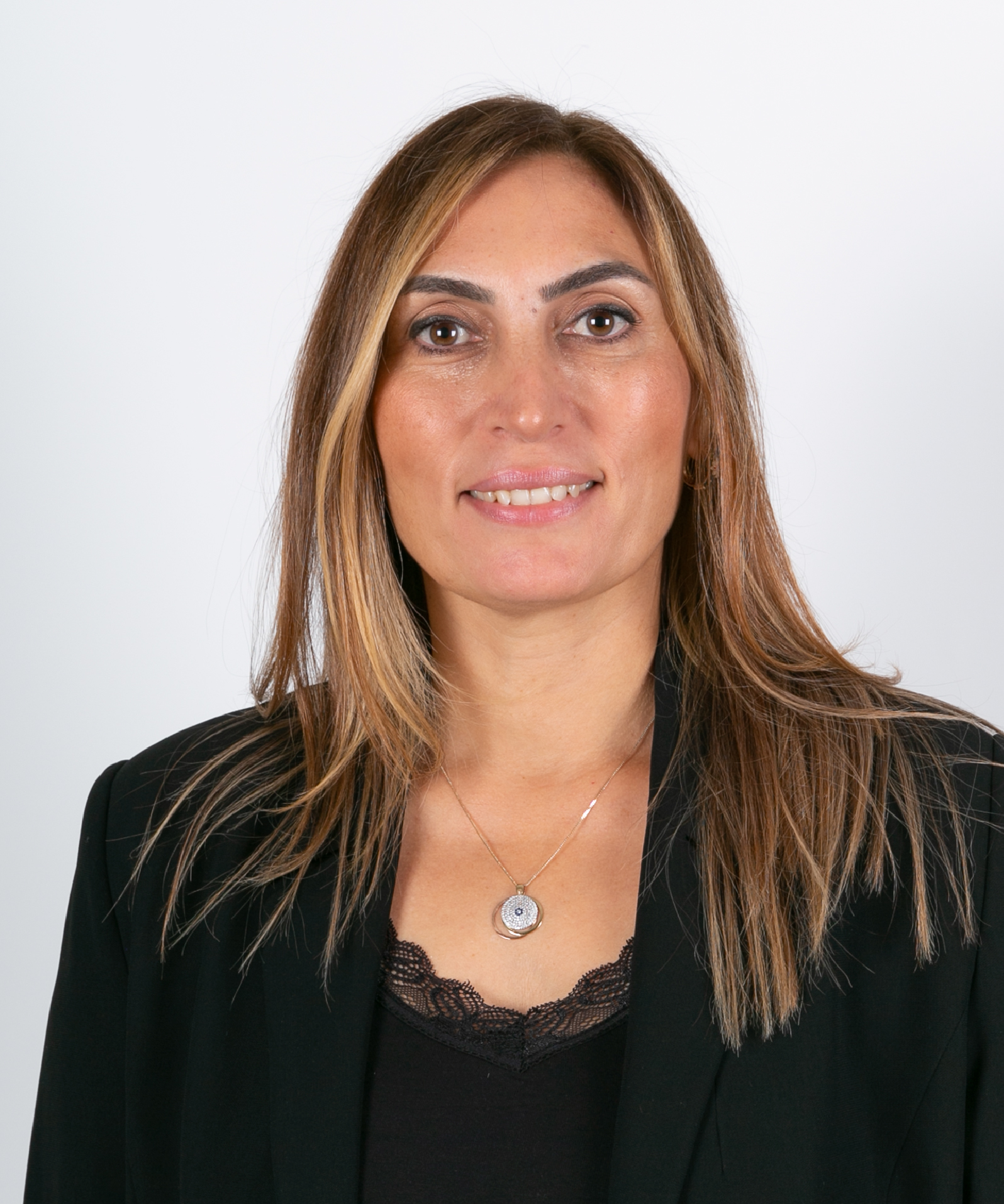 SELDA KARADENİZ ÖZBEK